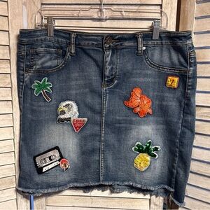 Rock & Indigo distressed Jean skirt patches raw hem